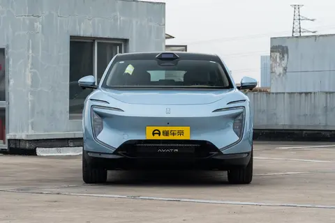 看阿维塔07这个“冬季全能战士”如何化解5大用车焦虑