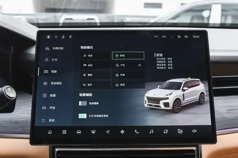 家用SUV别乱买，这台20万的中大型SUV更合适，空间大配置全